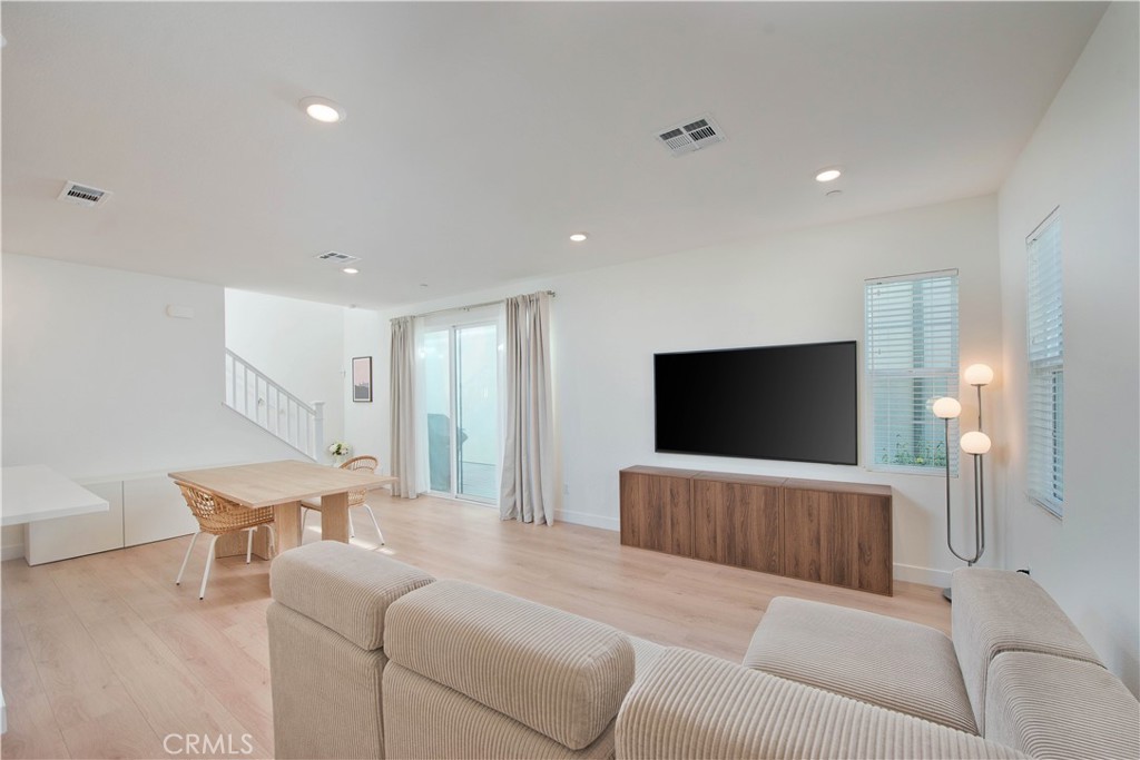 27022 Evening Sky Place Property Photo 9