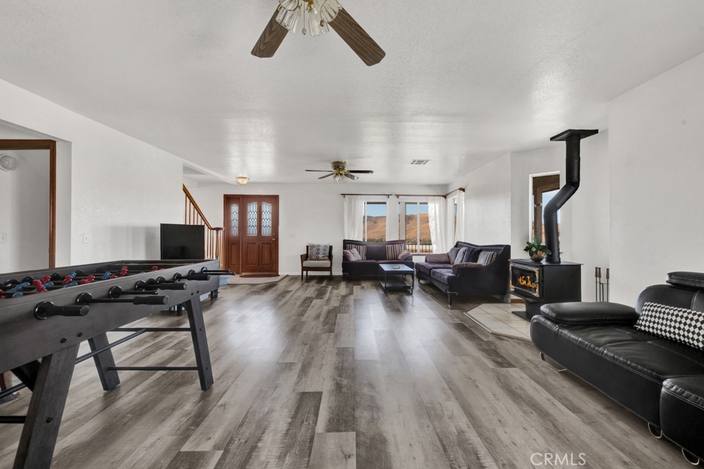 42804 Barnstead Drive Property Photo 6