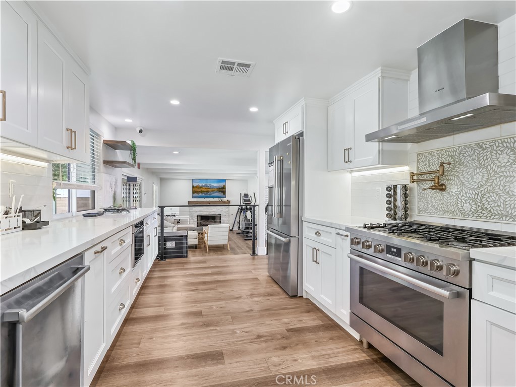 9350 Tampa Avenue Property Photo 17