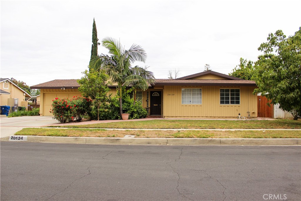 20124 Citronia Property Photo 1
