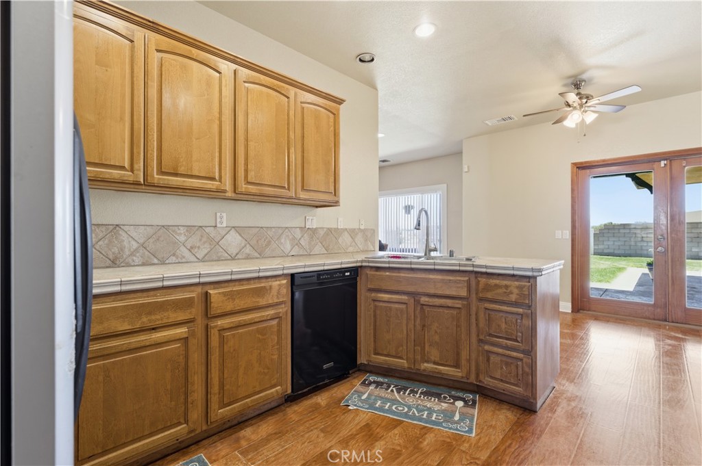 8224 W Avenue D4 Property Photo 6