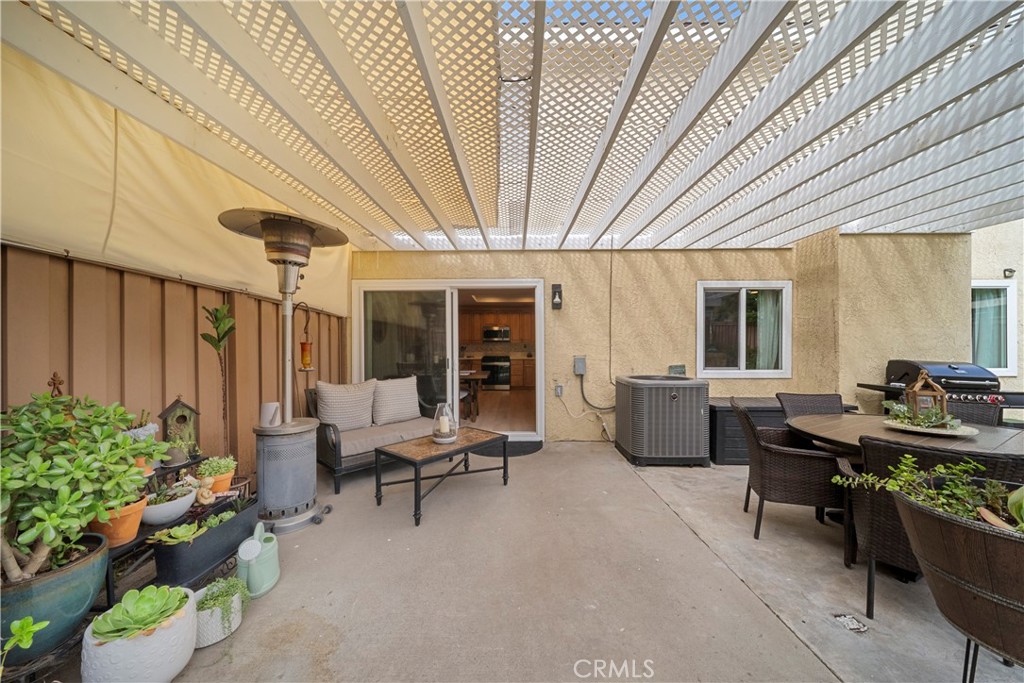28347 Connie Court Property Photo 4