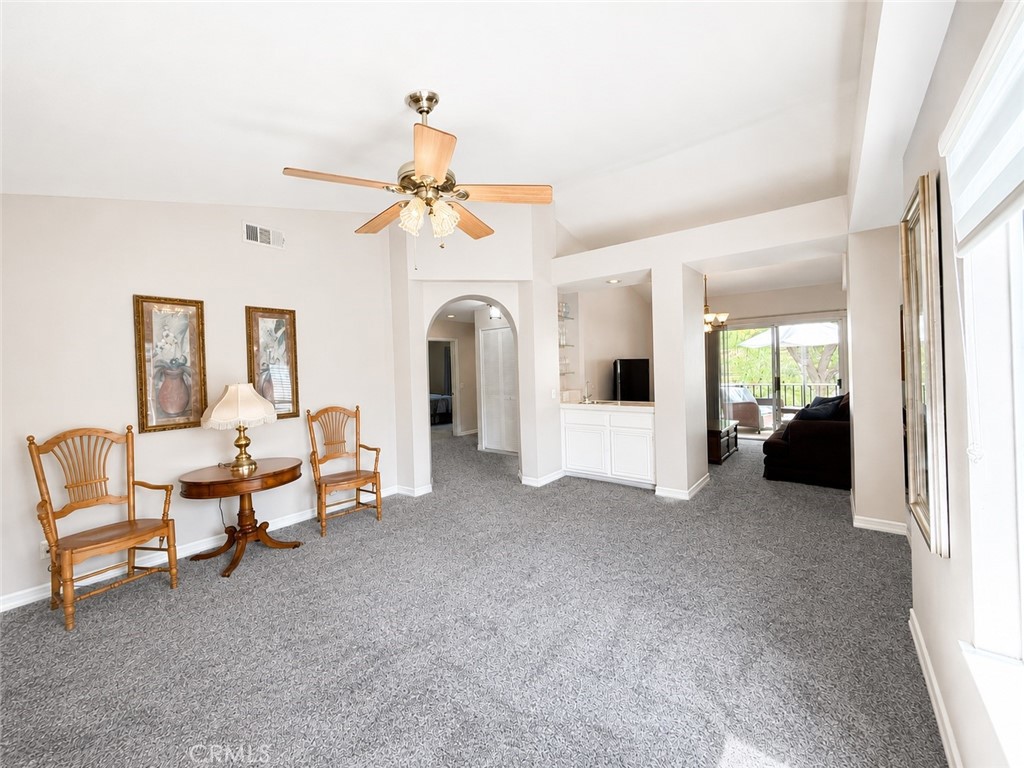 478 Shelburne Lane, Unit B Property Photo 5