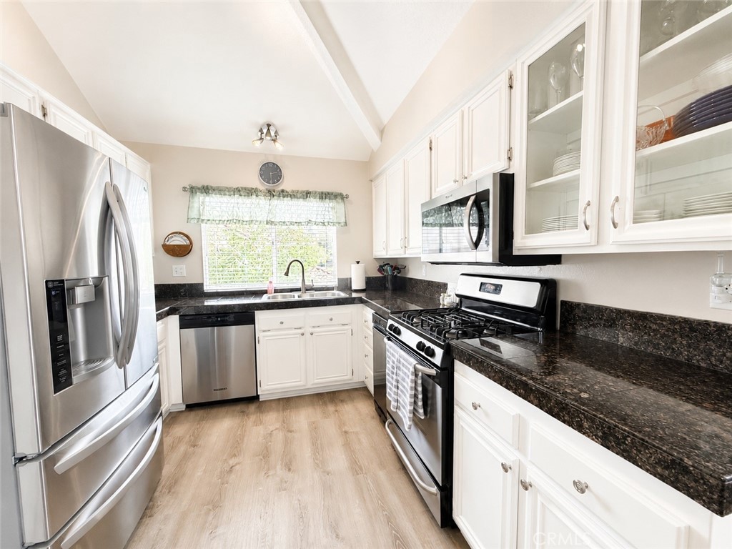 478 Shelburne Lane, Unit B Property Photo 7
