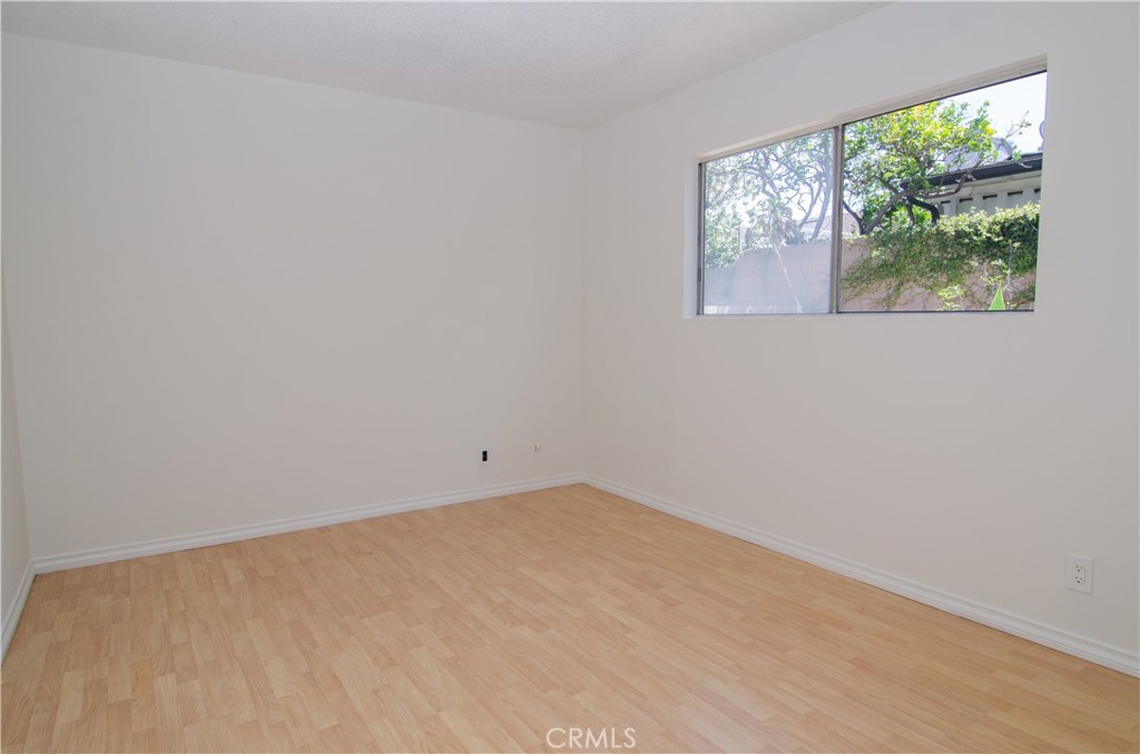 21408 Berendo Avenue Property Photo 33