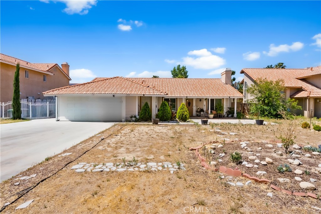 1304 Springline Drive Property Photo 1