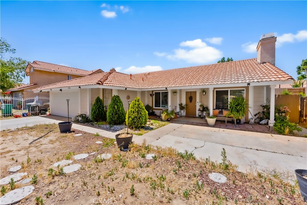 1304 Springline Drive Property Photo 2