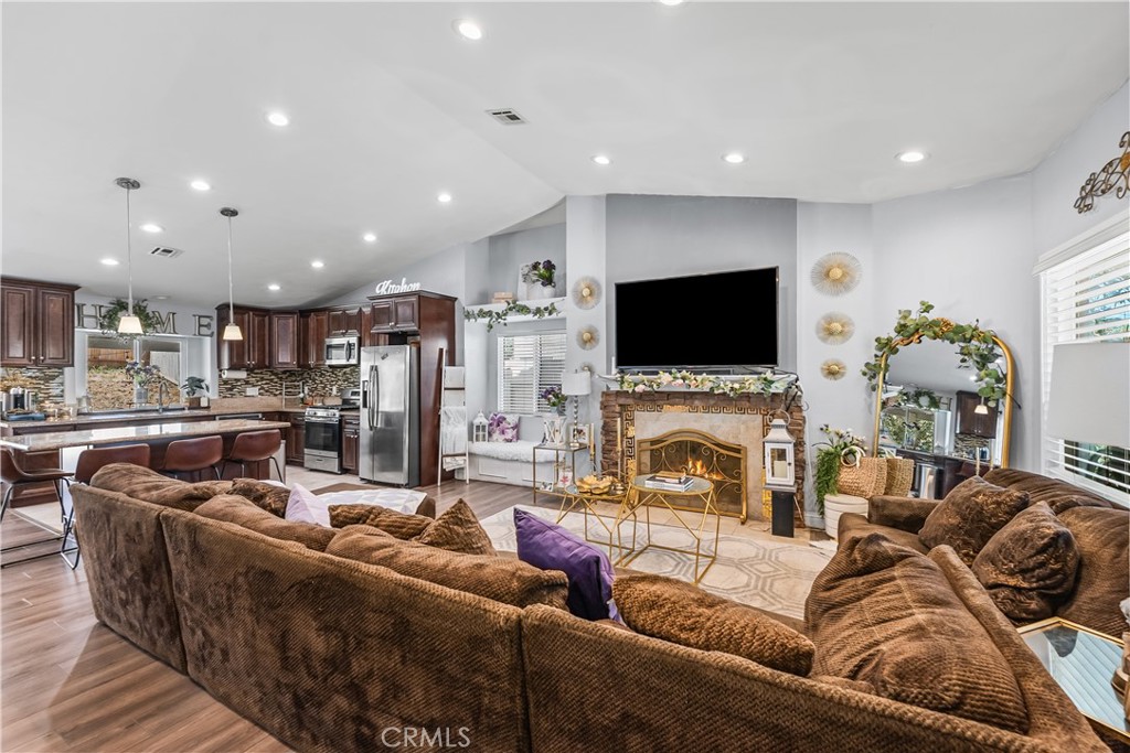 1304 Springline Drive Property Photo 3