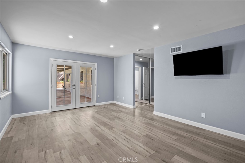 15559 Sorbonne Property Photo 23