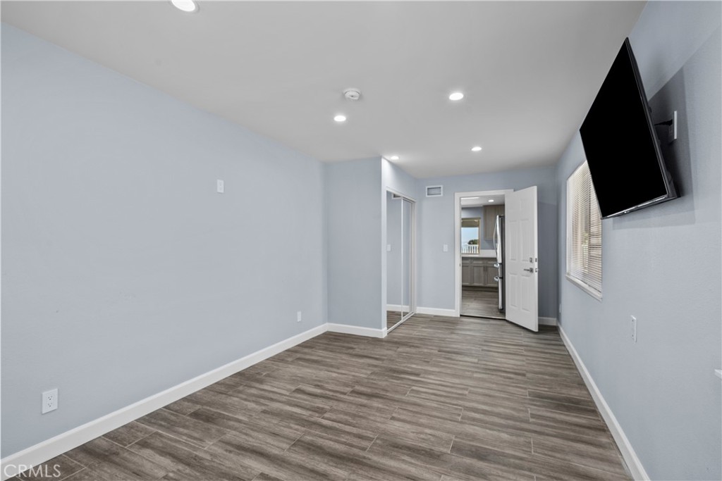 15559 Sorbonne Property Photo 32