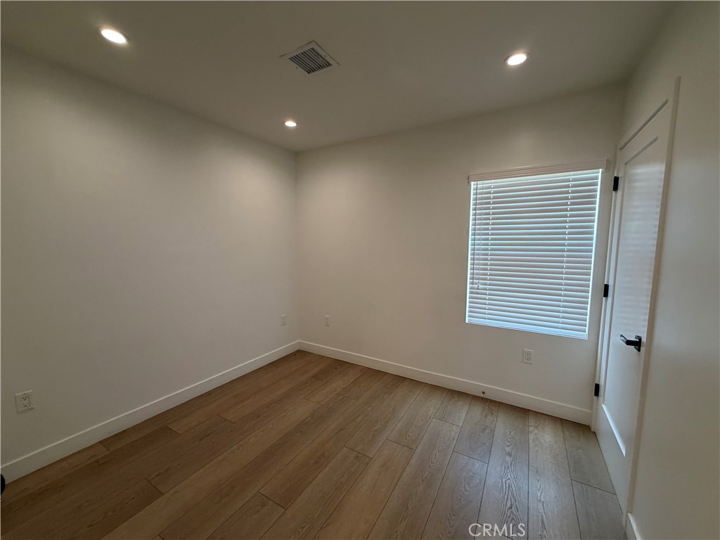8437 Calvin Property Photo 6