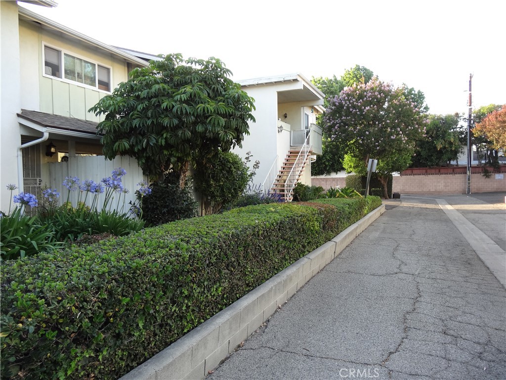 16741 Parthenia 3 Property Photo 2