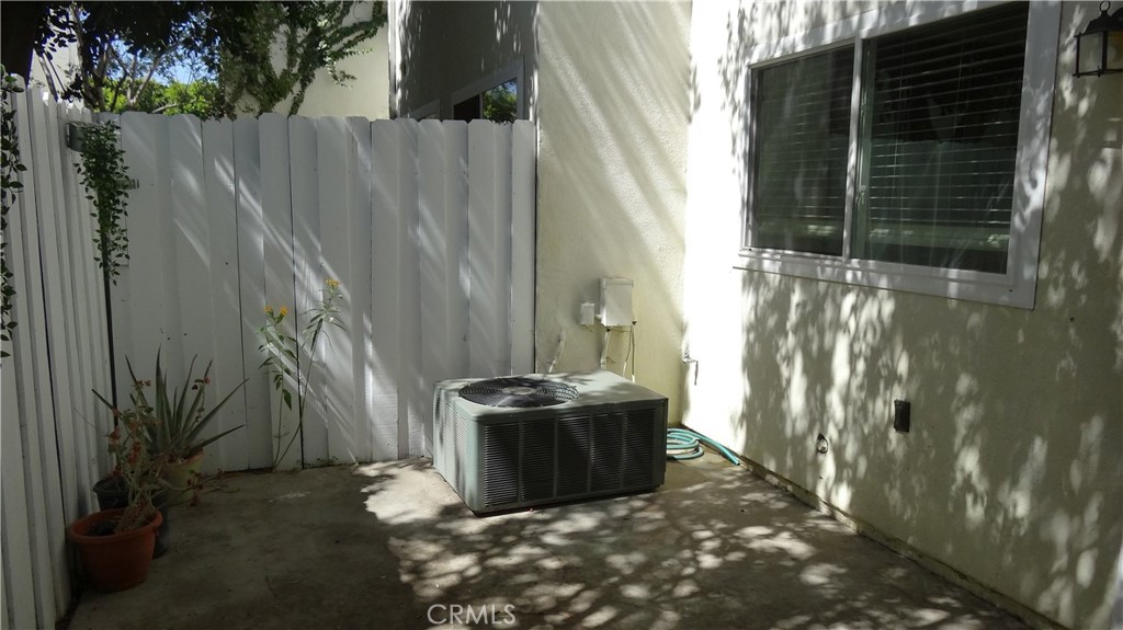 16741 Parthenia 3 Property Photo 8