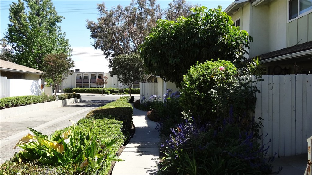 16741 Parthenia 3 Property Photo 15