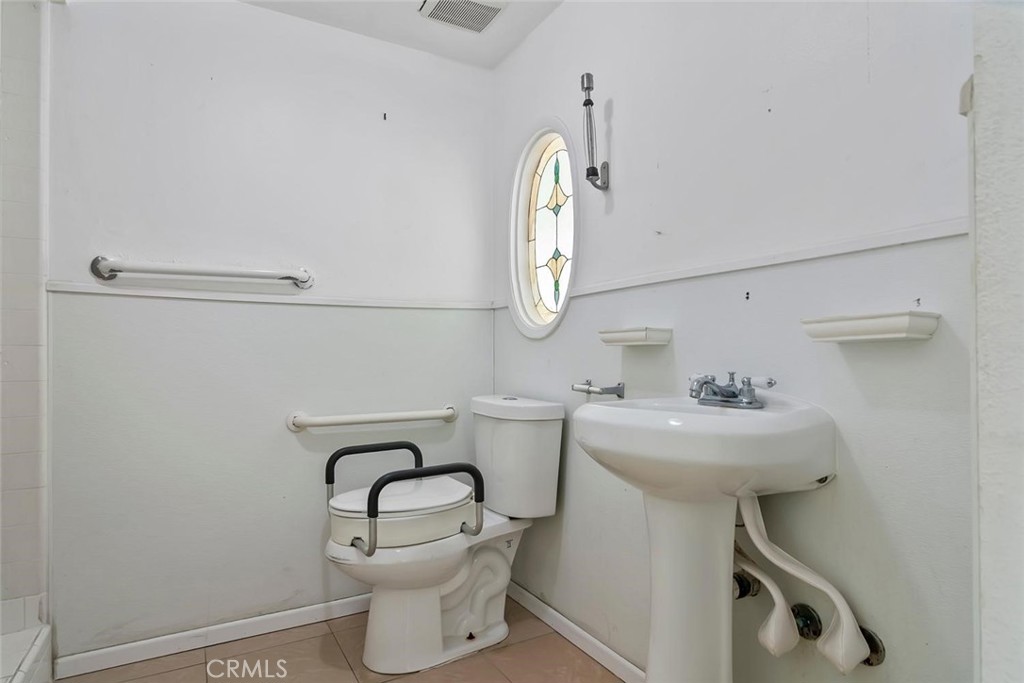 975 Valley Vista Drive Property Photo 21