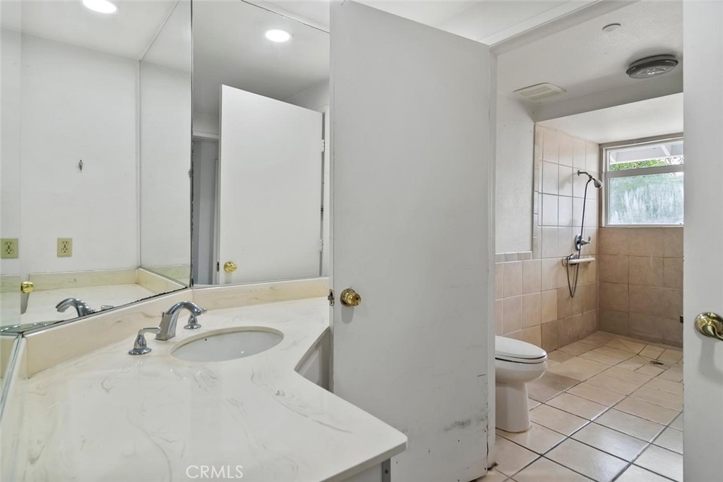 975 Valley Vista Drive Property Photo 26