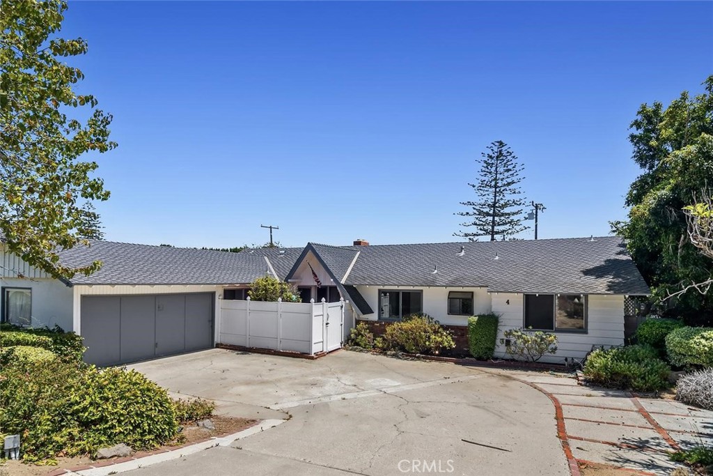 4 Mansfield Lane Property Photo 1