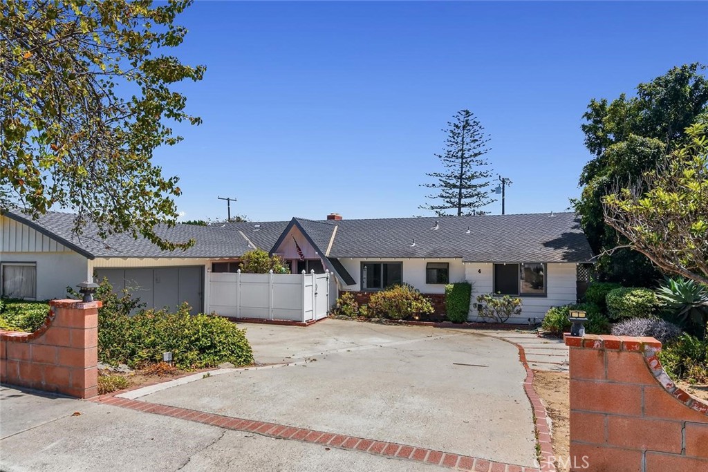 4 Mansfield Lane Property Photo 2
