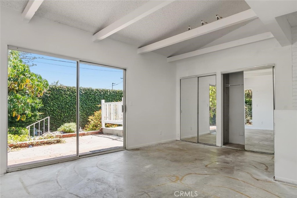 4 Mansfield Lane Property Photo 11