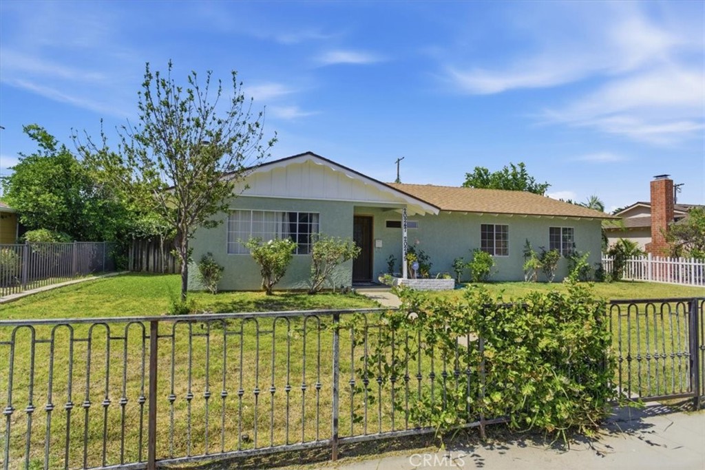 20247 Parthenia Property Photo 1