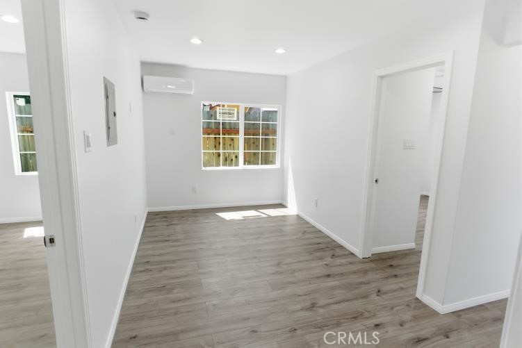20247 Parthenia Property Photo 6