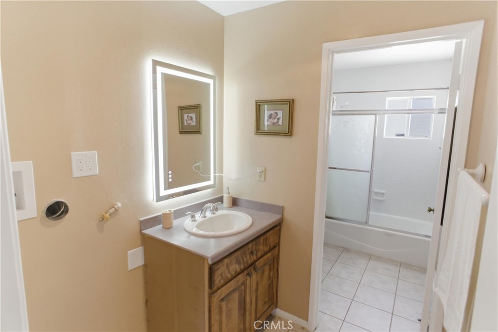 20247 Parthenia Property Photo 13