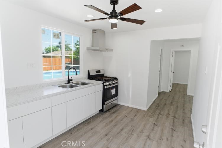 20247 Parthenia Property Photo 23