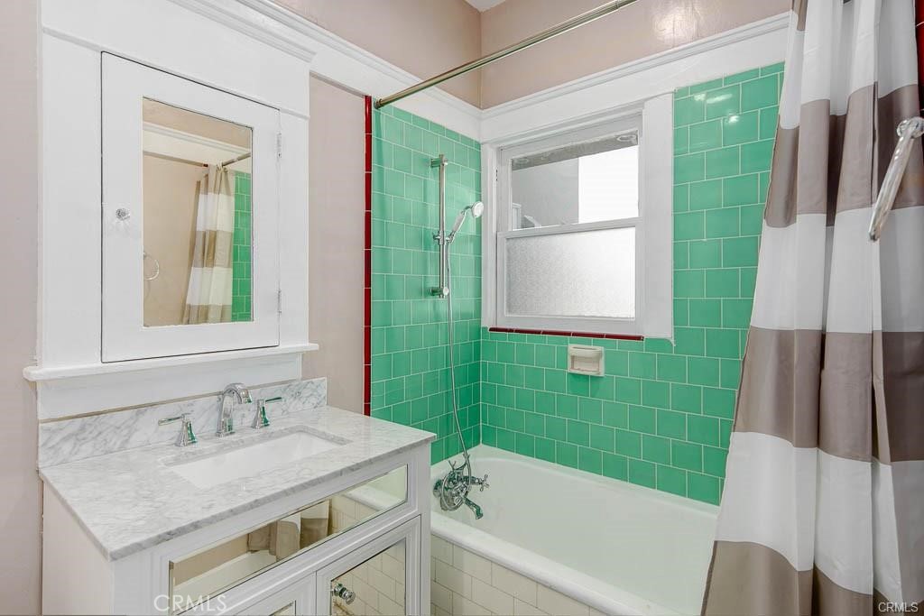 111 N Columbus Ave Property Photo 12