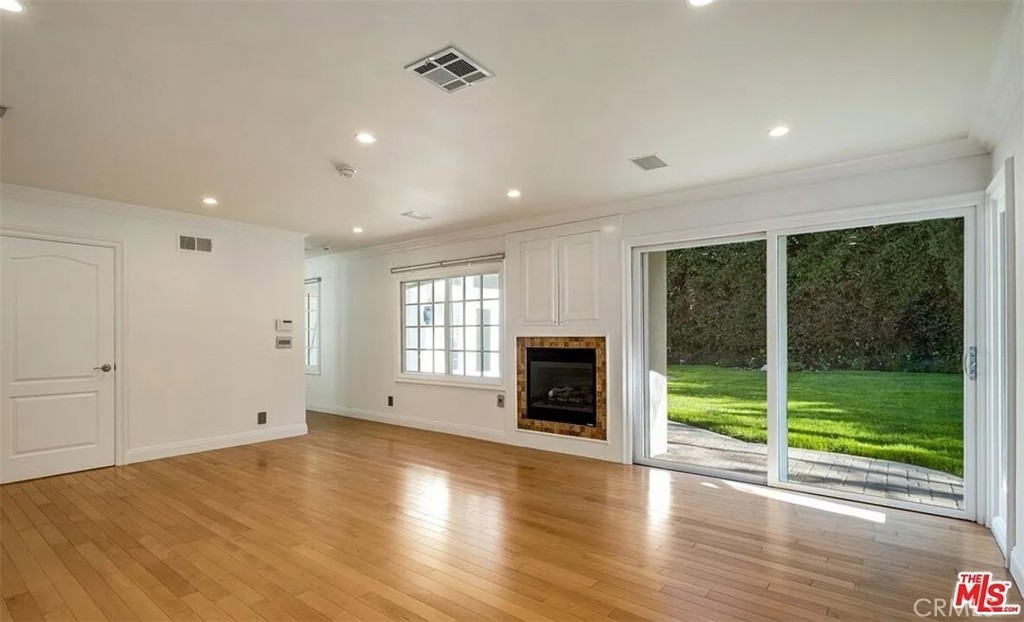 1212 San Vicente Property Photo 10