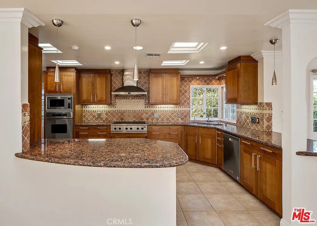 1212 San Vicente Property Photo 15