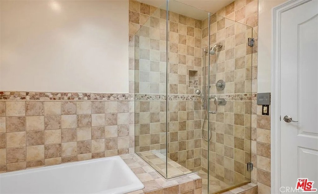 1212 San Vicente Property Photo 28