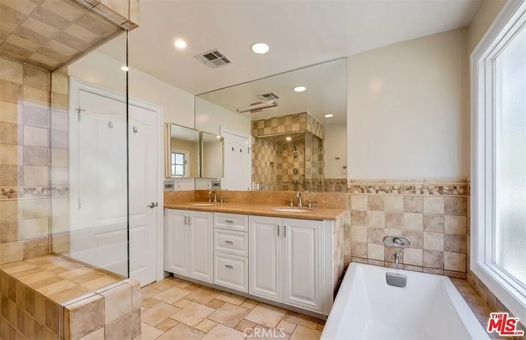 1212 San Vicente Property Photo 33