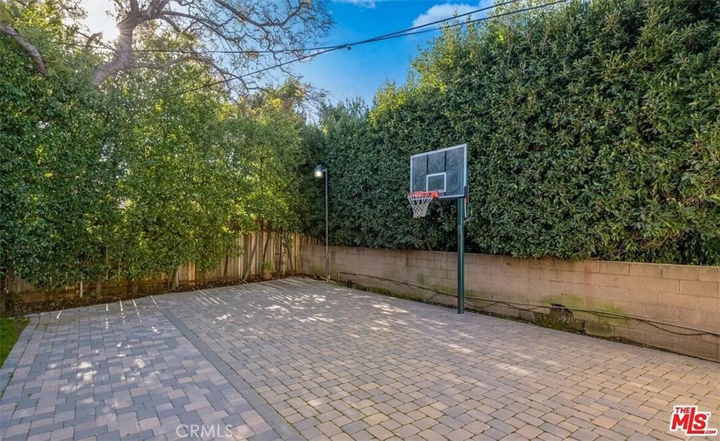 1212 San Vicente Property Photo 46