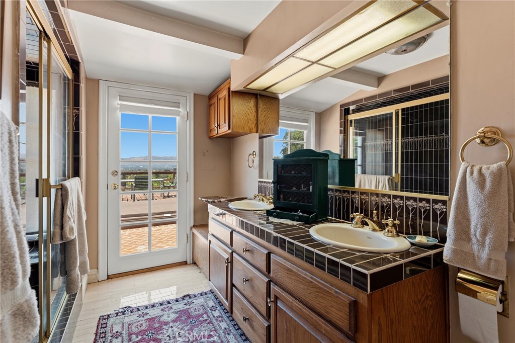 18070 Boris Drive Property Photo 21