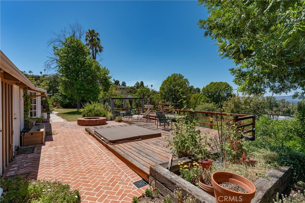 18070 Boris Drive Property Photo 27
