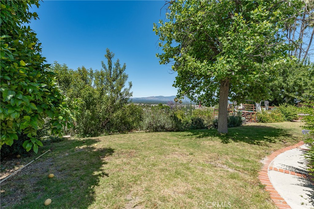 18070 Boris Drive Property Photo 29