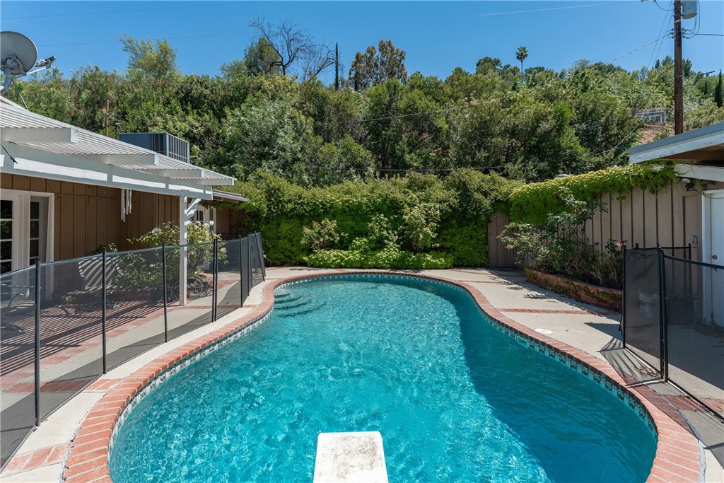 18070 Boris Drive Property Photo 32