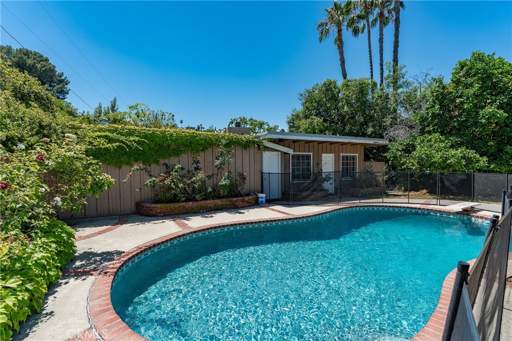 18070 Boris Drive Property Photo 33