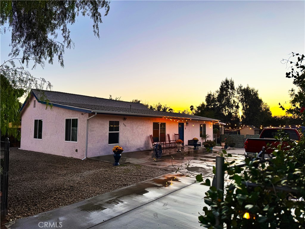 6465 Archer Property Photo 1