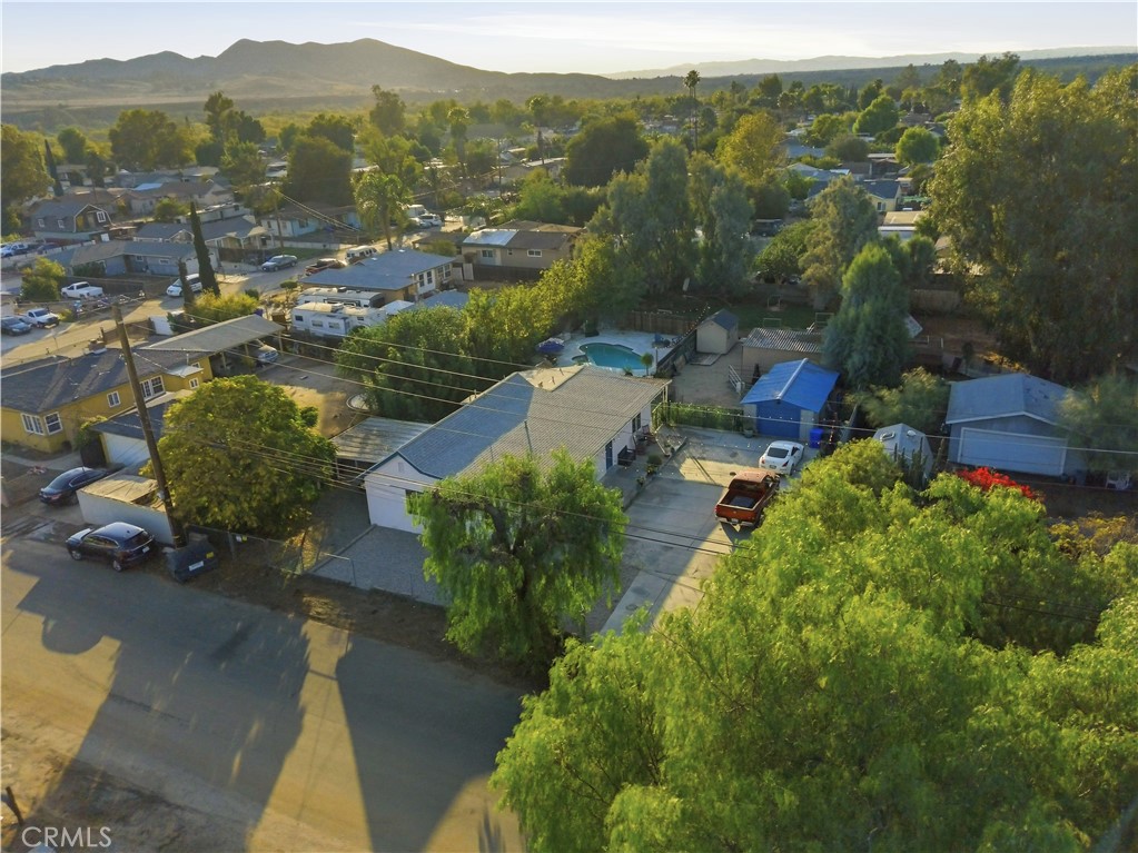 6465 Archer Property Photo 3