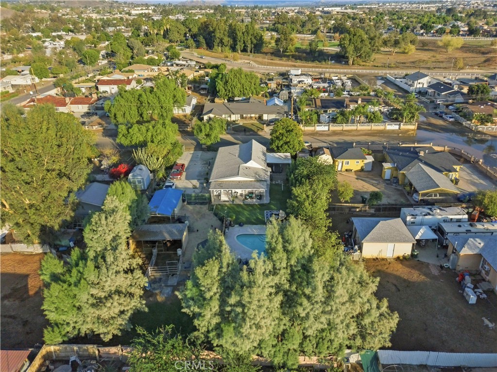 6465 Archer Property Photo 4