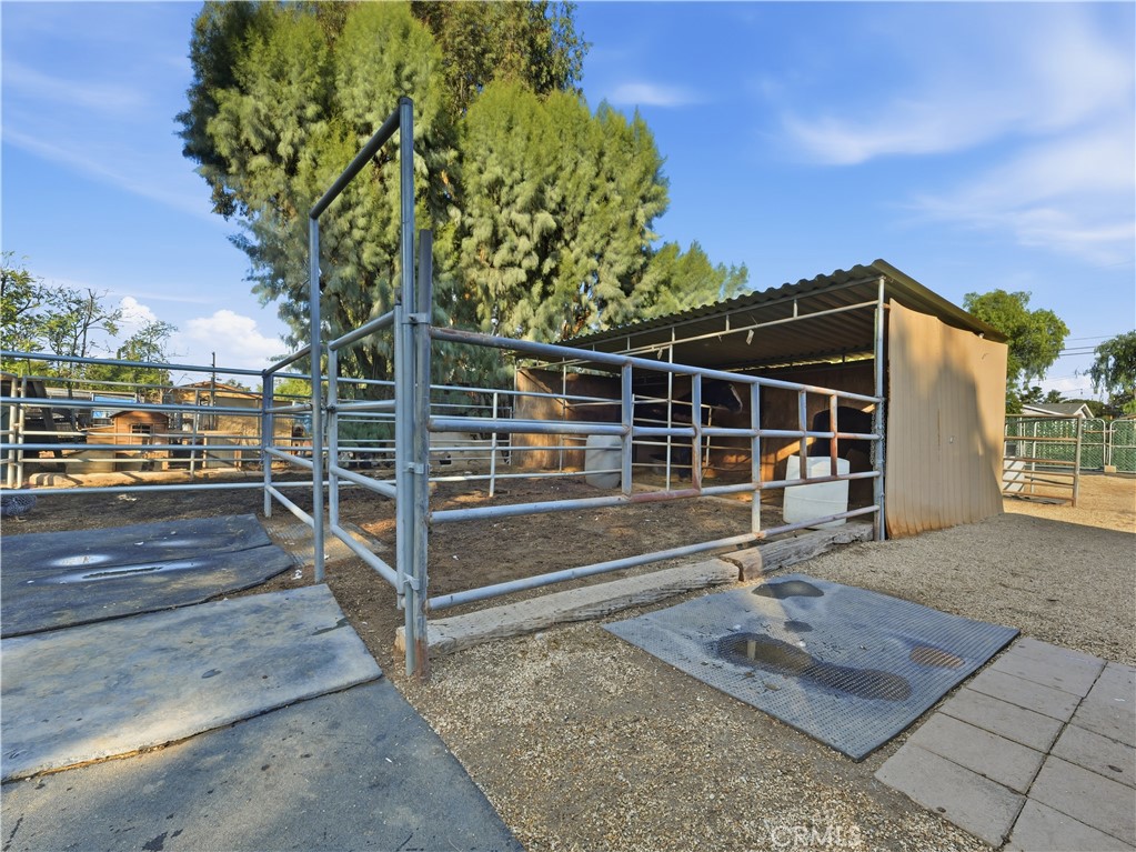 6465 Archer Property Photo 45