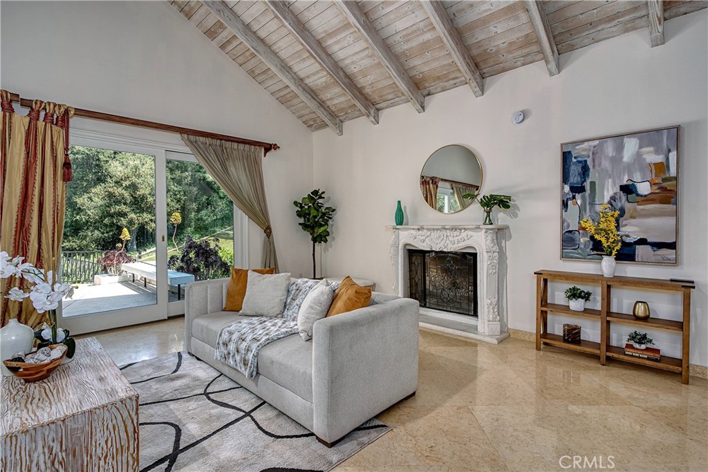 4414 Park Mallorca Property Photo 8