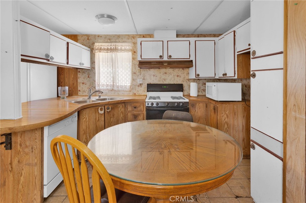 11420 Lee Property Photo 11