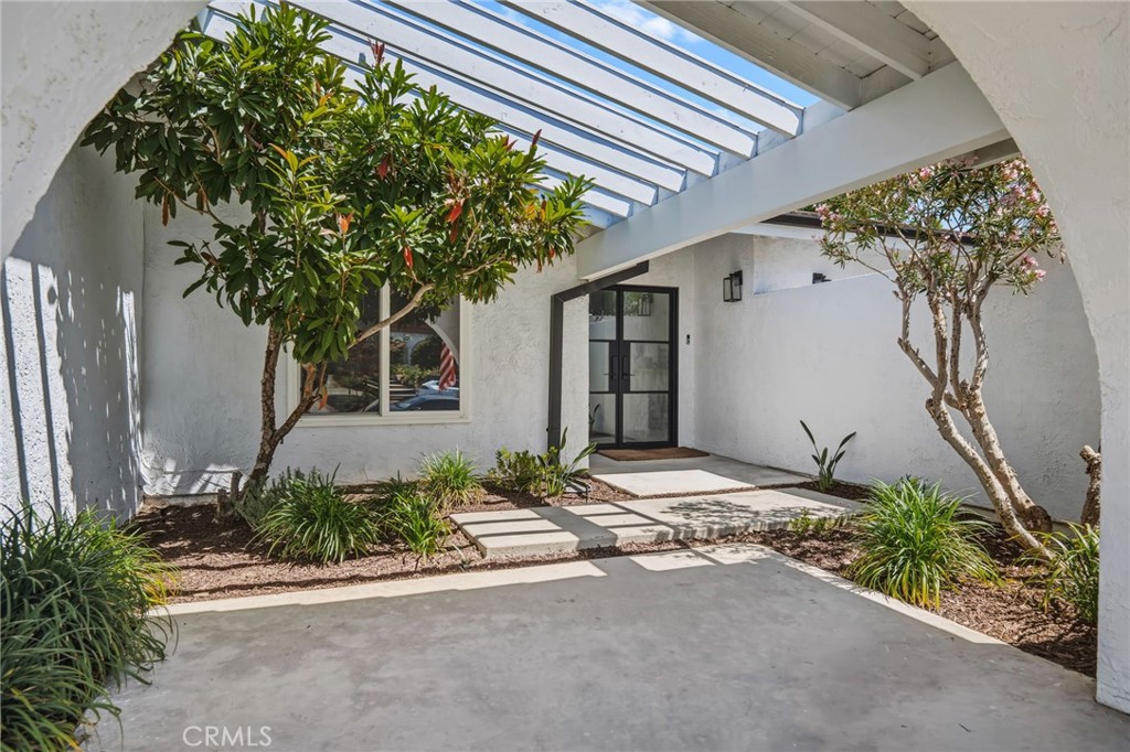 17301 Westbury Drive Property Photo 29