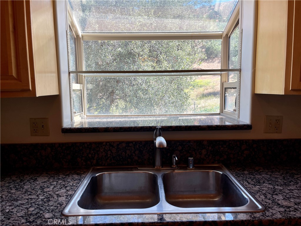 808 Circle Property Photo 12