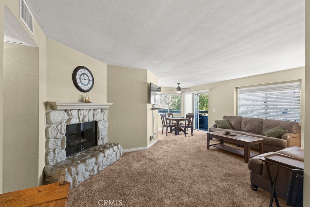 26974 Flo Ln 303 Property Photo 6