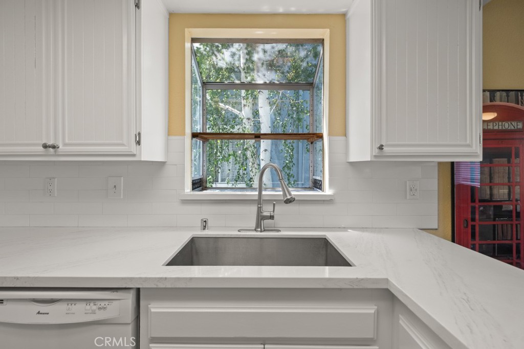 26974 Flo Ln 303 Property Photo 16