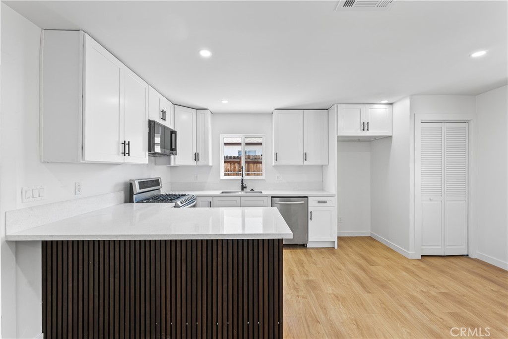 45040 Redwood Avenue Property Photo 12