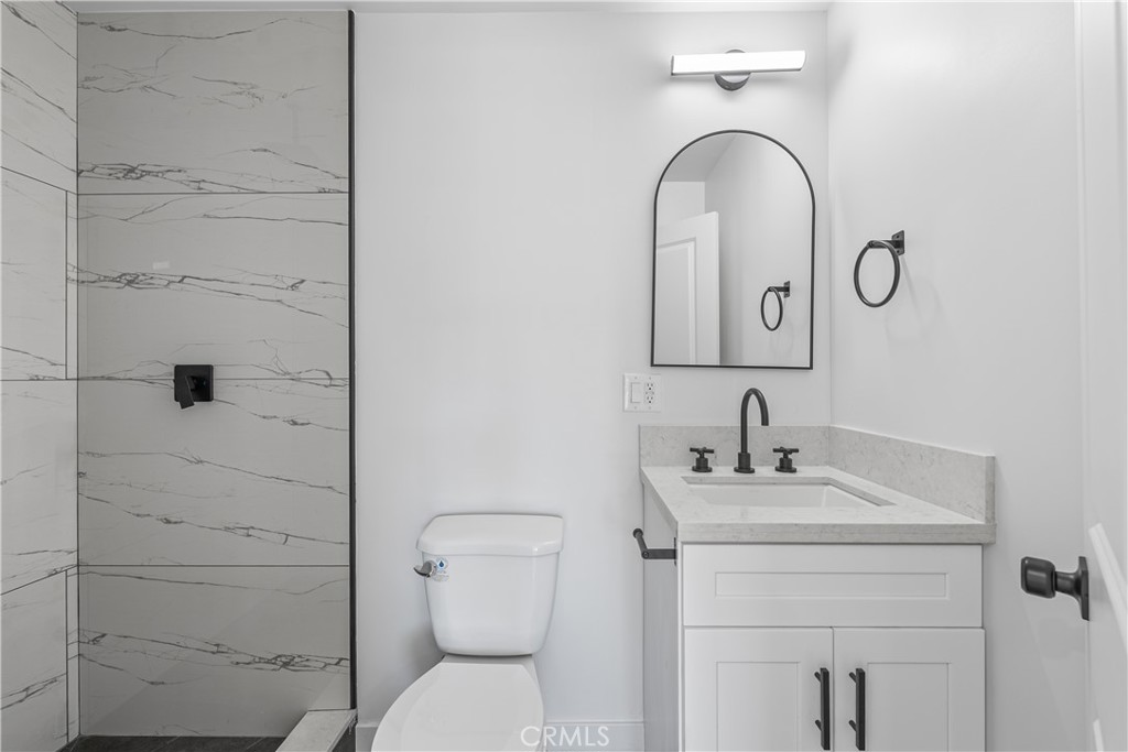 45040 Redwood Avenue Property Photo 20